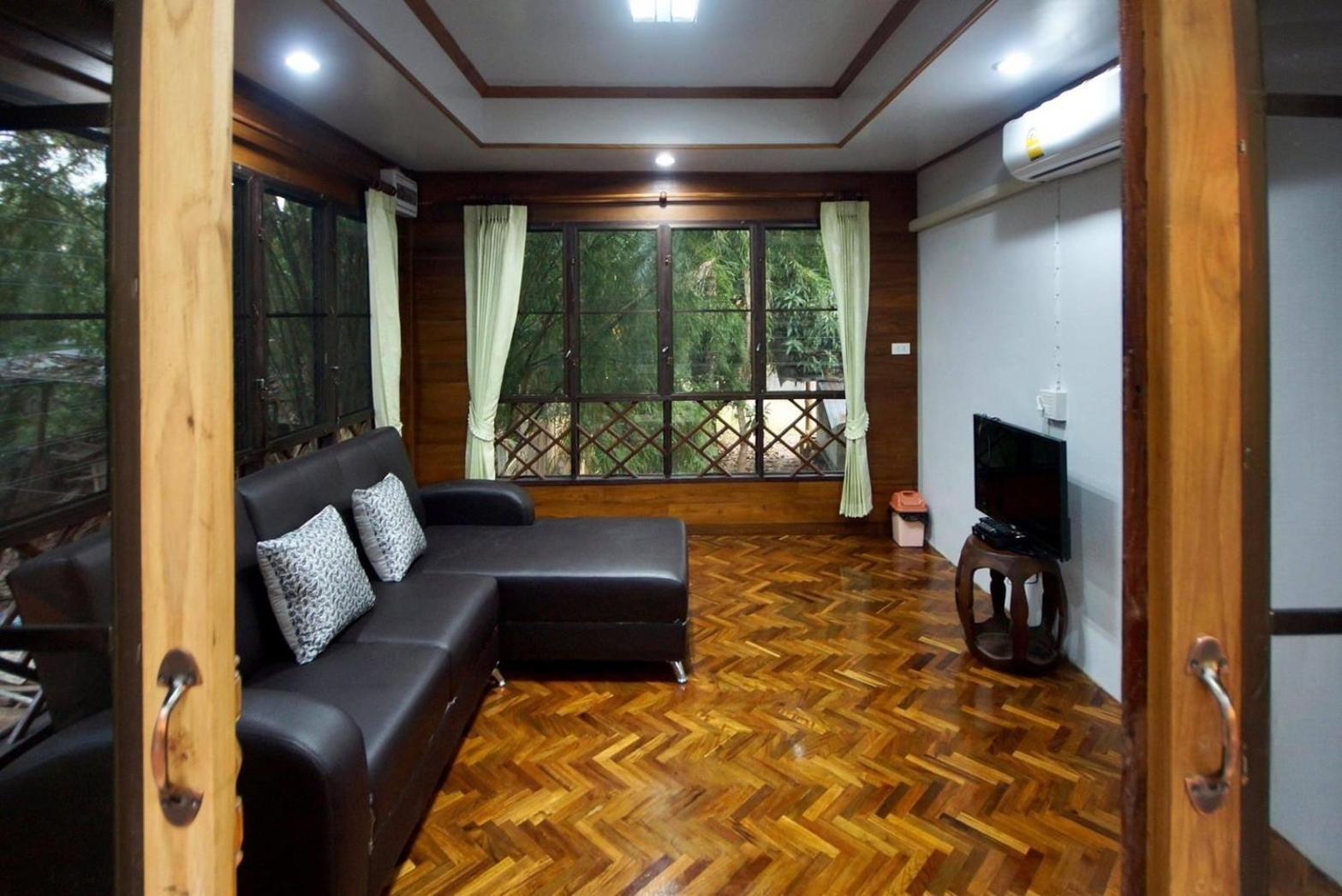 เรือนสารภี Apartment Phrae Exterior photo